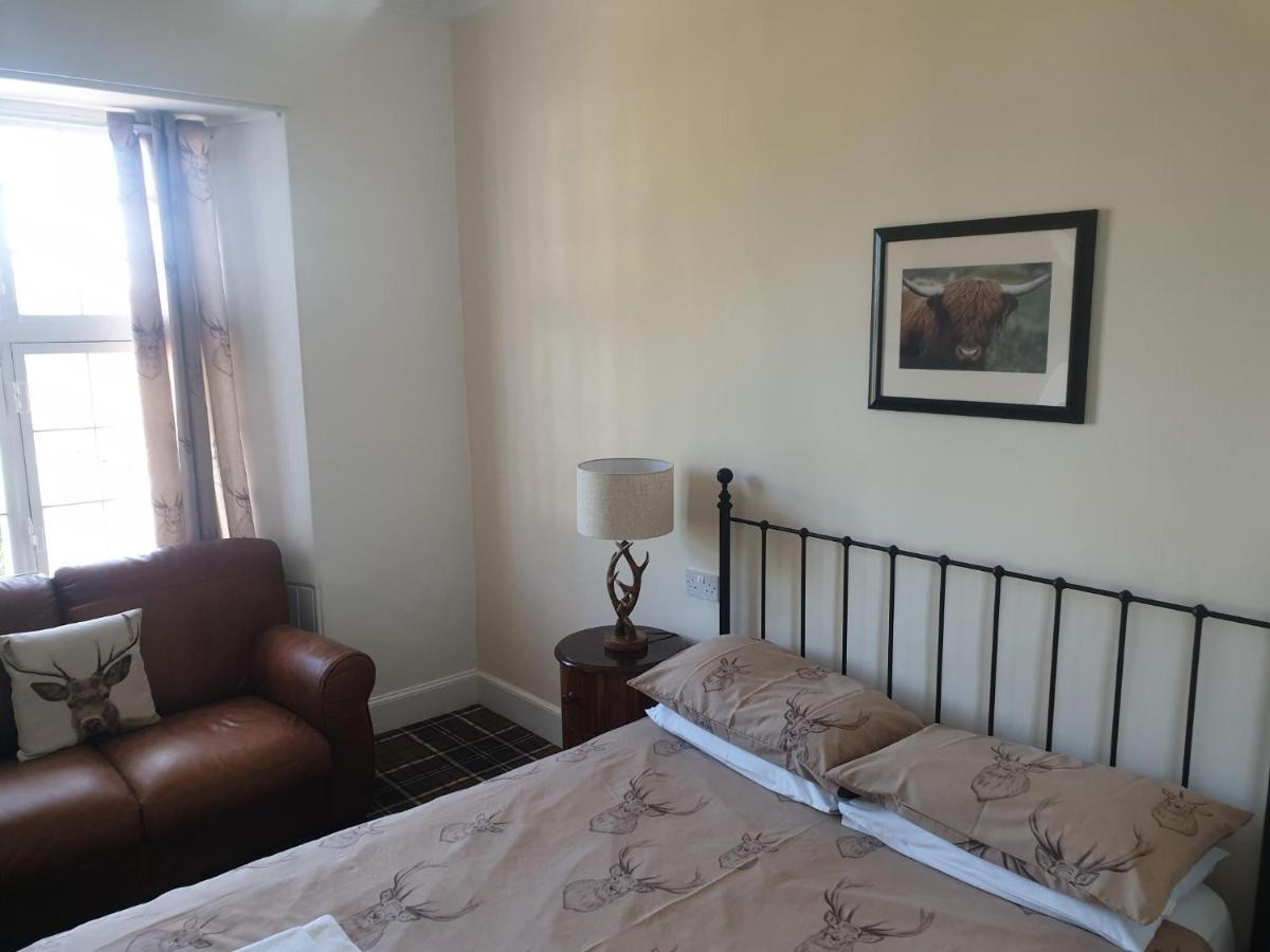 Ramsay Arms Hotel Fettercairn Esterno foto